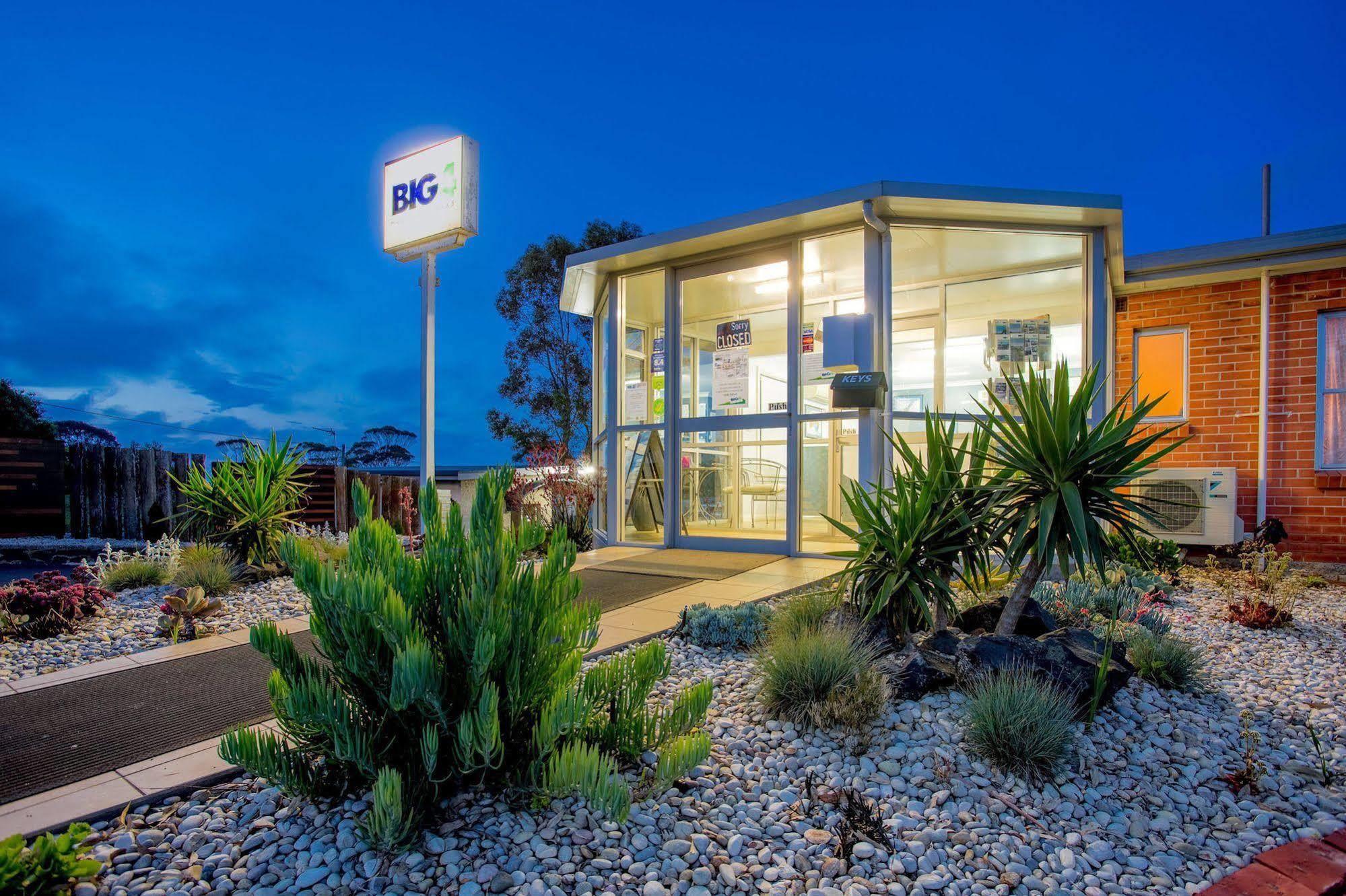 Big4 Tassie Getaway Park Ulverstone Exteriör bild